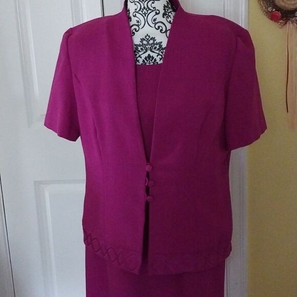 Koret 2 Piece Cranberry  Color Dress With  Bottom Design Jacket Size 12 - Picture 1 of 16